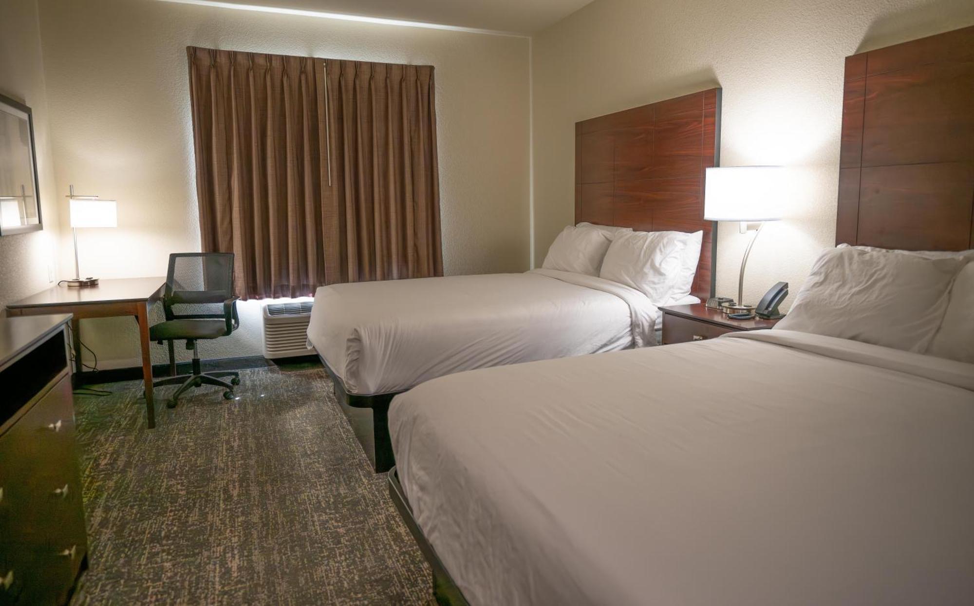 Cobblestone Hotel & Suites - Lamar Bagian luar foto